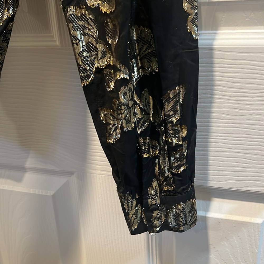 Ann Taylor Black and Gold blouse. NEW with tags. Large - Picture 5 of 6